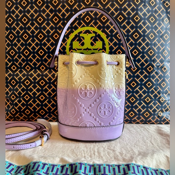 Tory Burch T Monogram Drip-Dye Bucket bag with removable crossbody strap - Picture 3 of 9